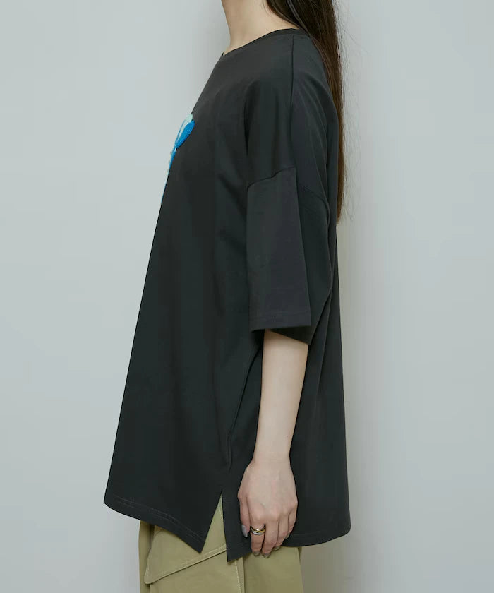 Big T-shirt with Pearl and Sagara Embroidery - Limited Edition
