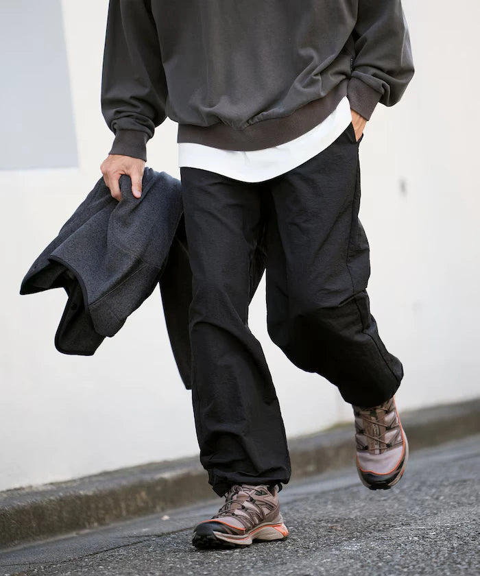 Wide Straight Nylon Track Pants / Tapered Silhouette Easy Nylon Pants