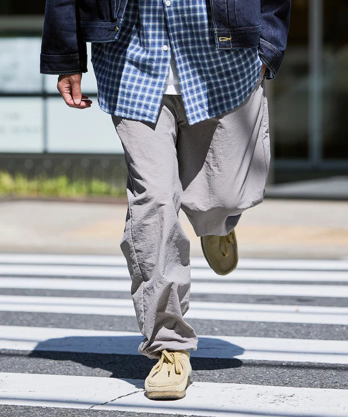 Wide Straight Nylon Track Pants / Tapered Silhouette Easy Nylon Pants