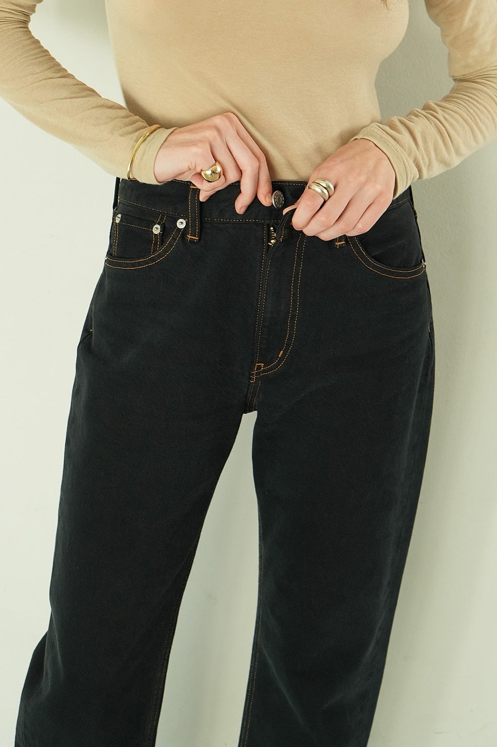 THUMB DENIM PANTS