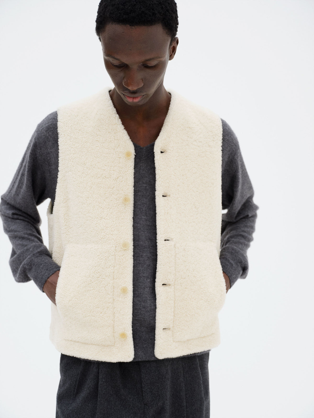 MERINO MOUTON VEST