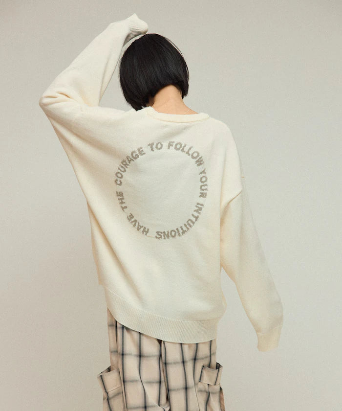 Sweat-like Lettered Knit / Jacquard Knit