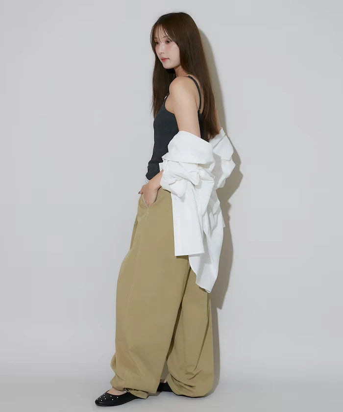 LOVE POP STUDIO Tuck Curve Pants Limited Edition