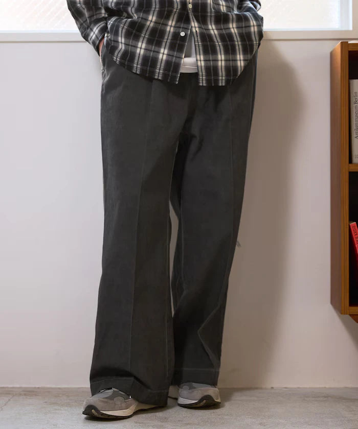 Fade processing cotton tuck wide pants