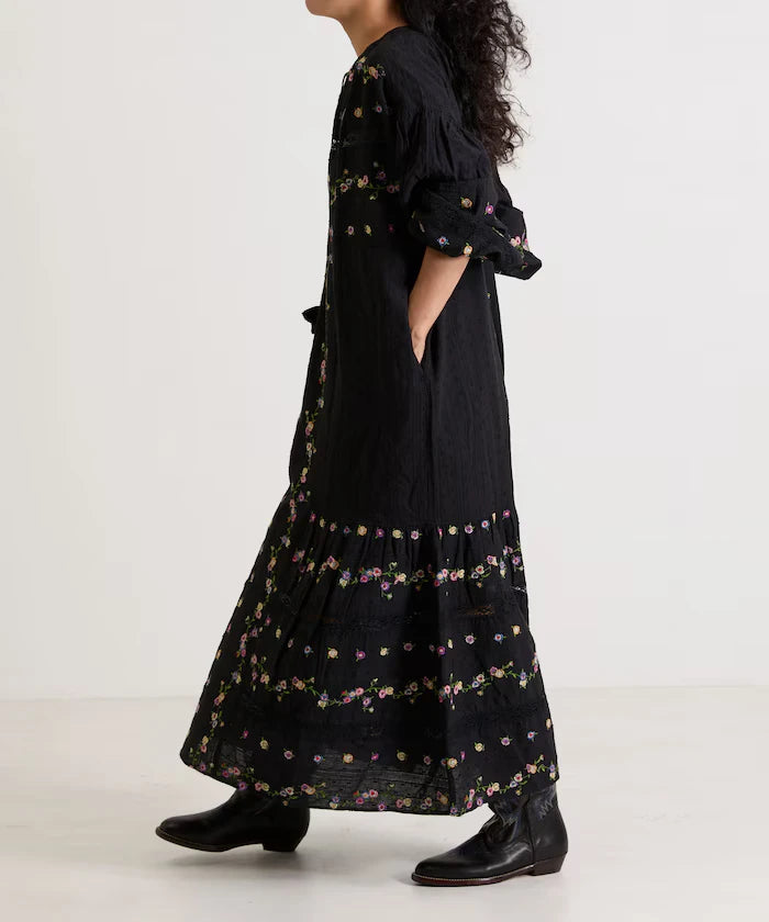 Dobby Floral Embroidery x Lace Dress