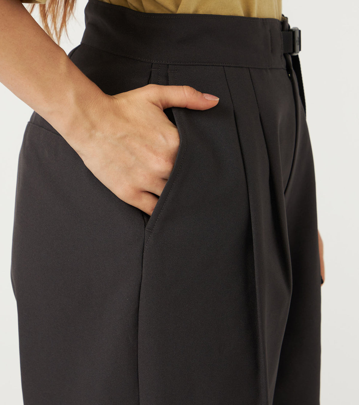 Polyester Tropical Field Tuck Pants