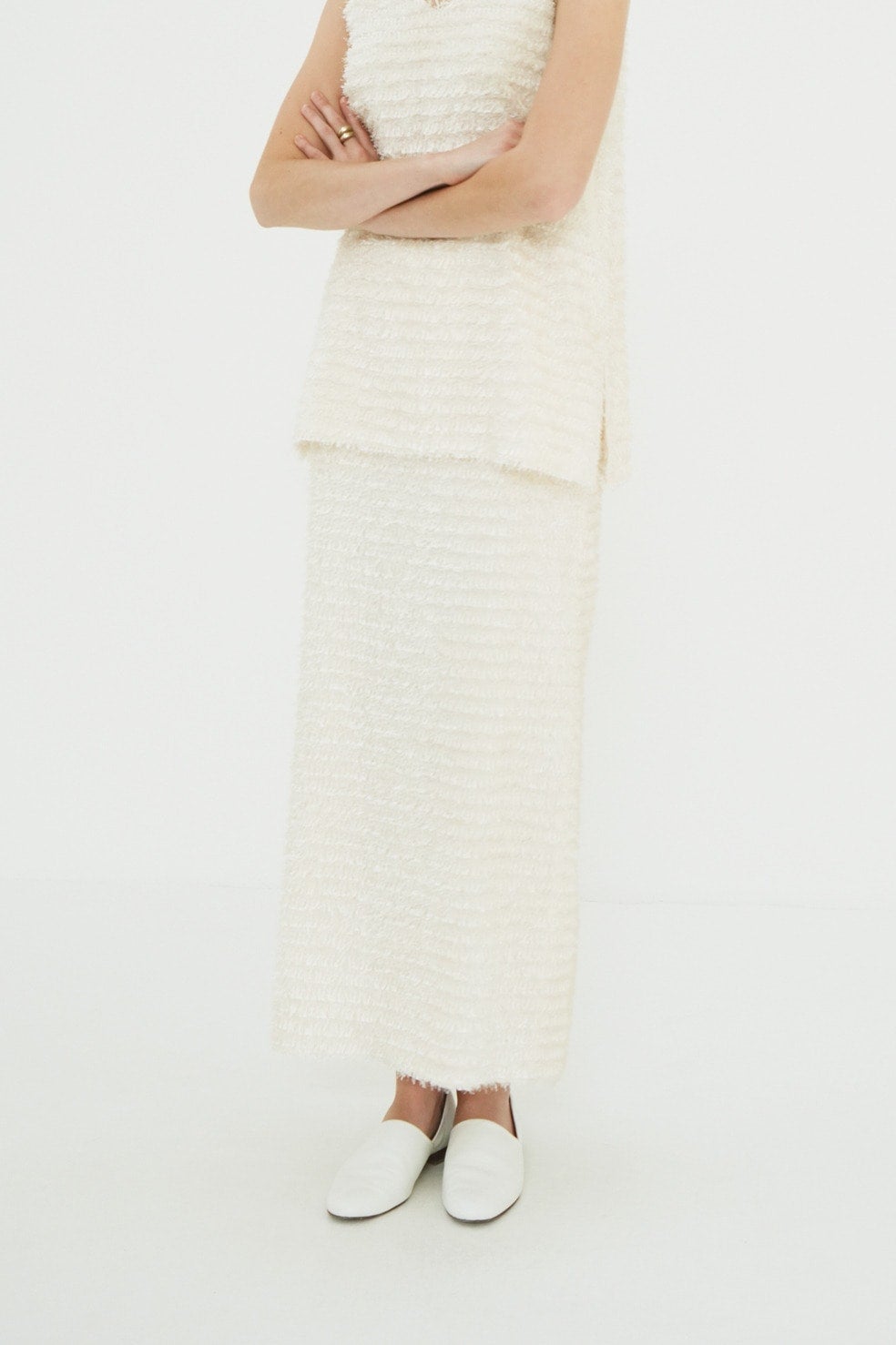 FEATHER STRAIGHT SKIRT