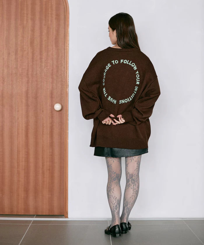 Sweat-like Lettered Knit / Jacquard Knit