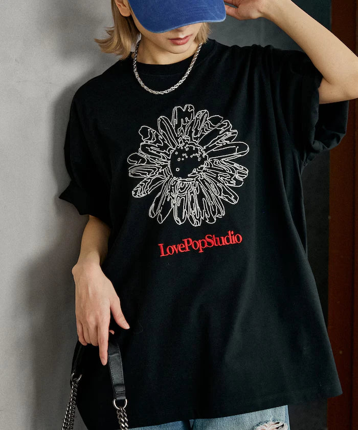 Love Pop Studio Flower Embroidery T-Shirt