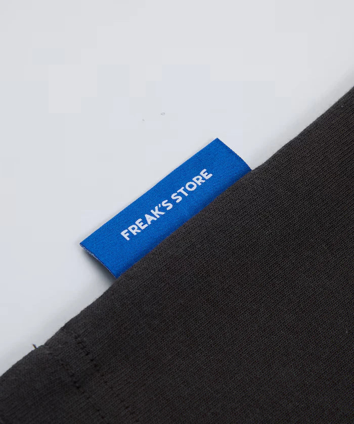 [Release on 5/22 12:00~] Brighton & Hove Albion FC - SEAGULLS UNIFORM GRAPHIC TEE