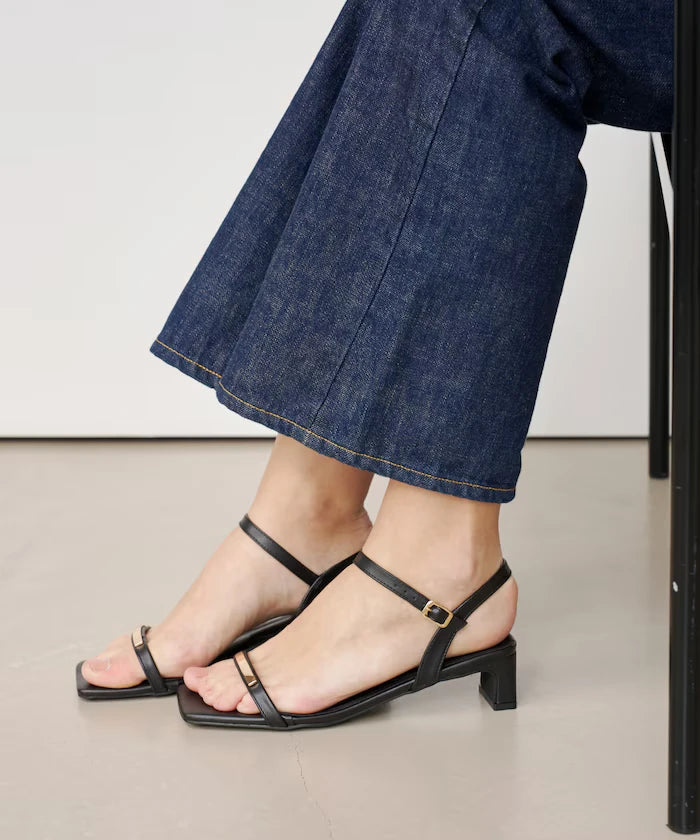 Sleek Strap Metal Plate Sandals