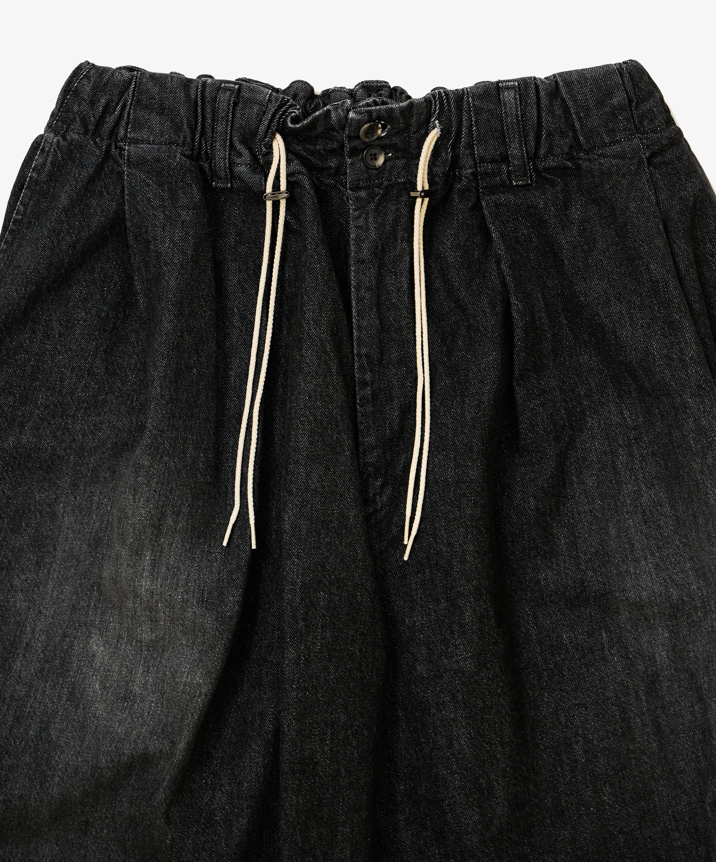 circular short pants black denim damaged