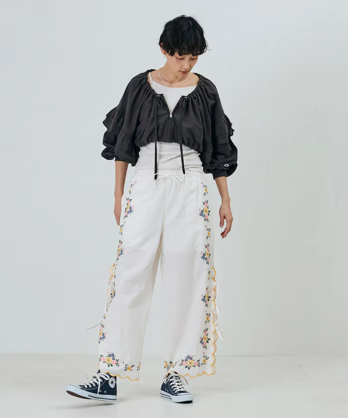 India Scallop Floral Embroidery Pants