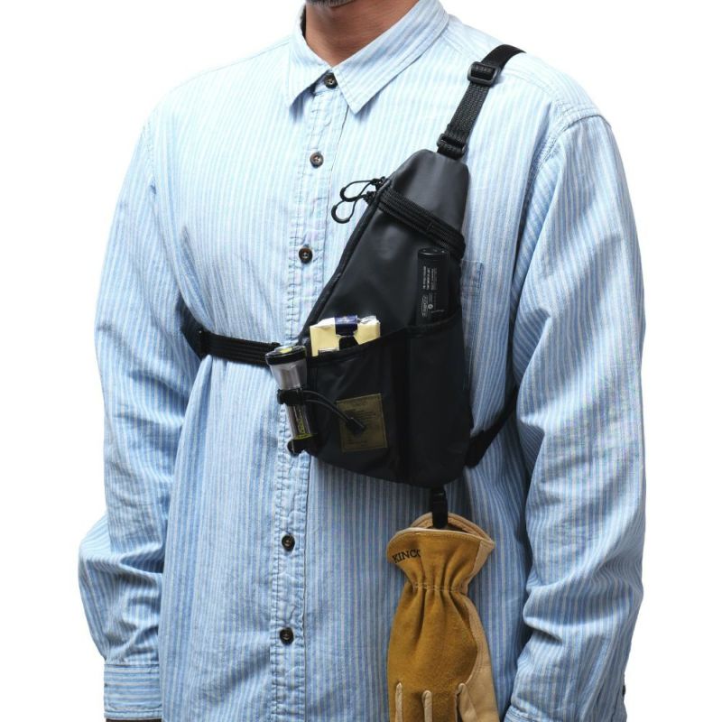 NYLON POLYCARBONATE HOLDER BAG BLACK