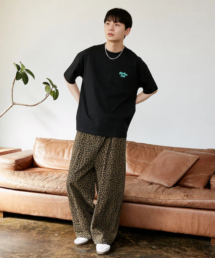 <Functional Material> STRATEGY Cat Print T-Shirt Limited Edition