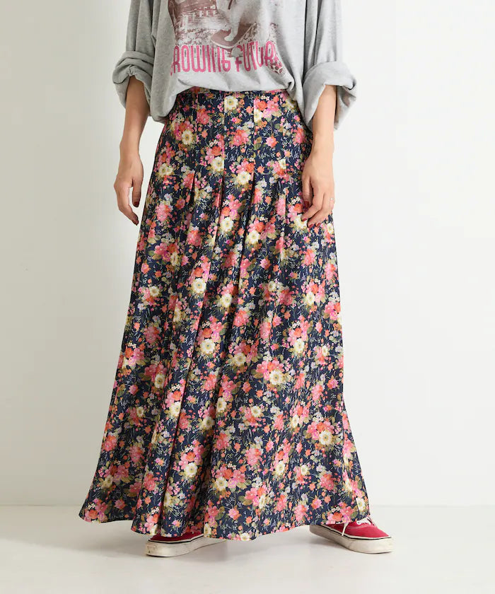 Double-Tuck Long Skirt