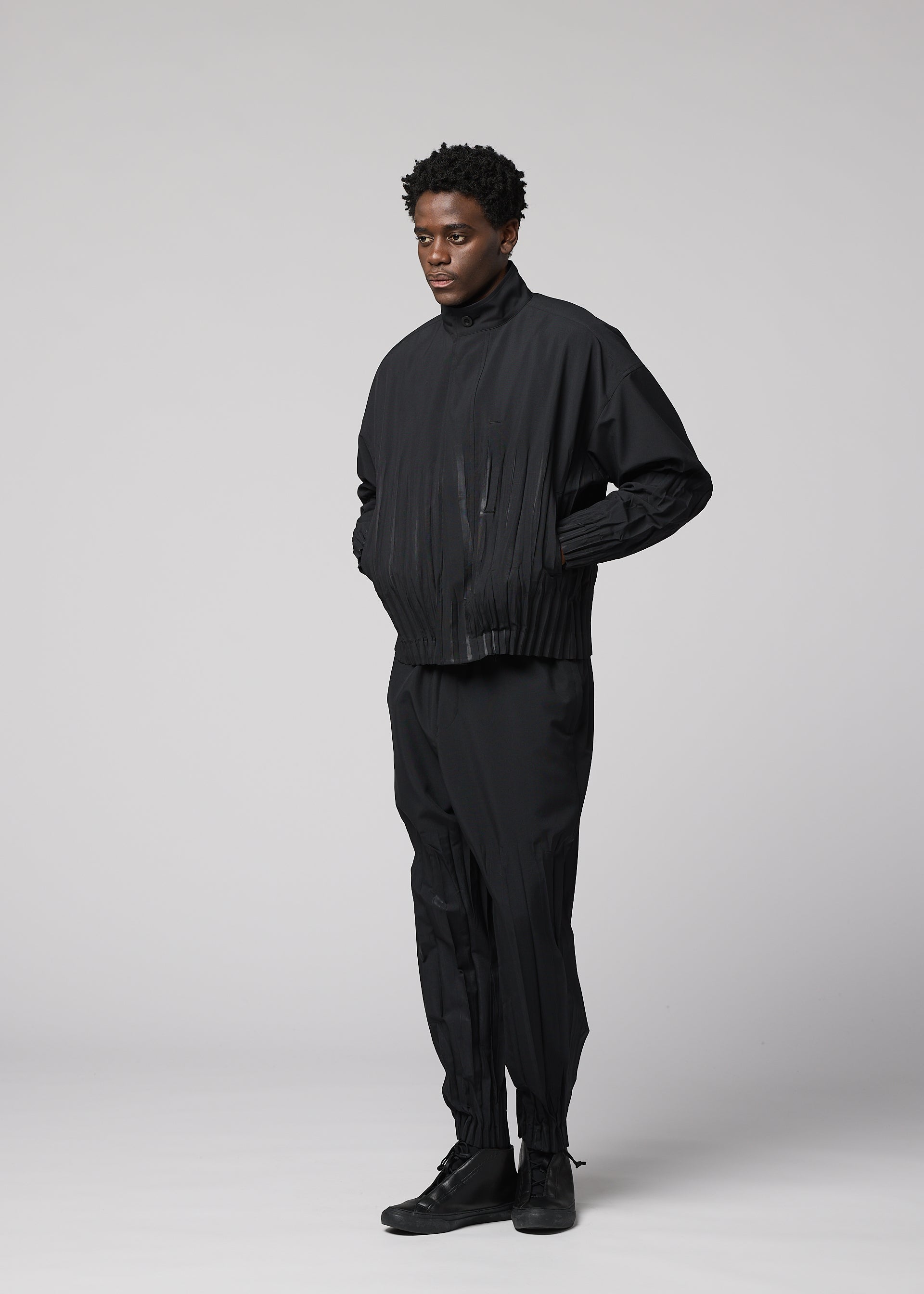 Waft Black