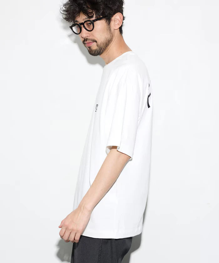 6 oz Front Logo Embroidered Crew Neck T-Shirt / Back Print T-Shirt PRINT ROUND FIRST