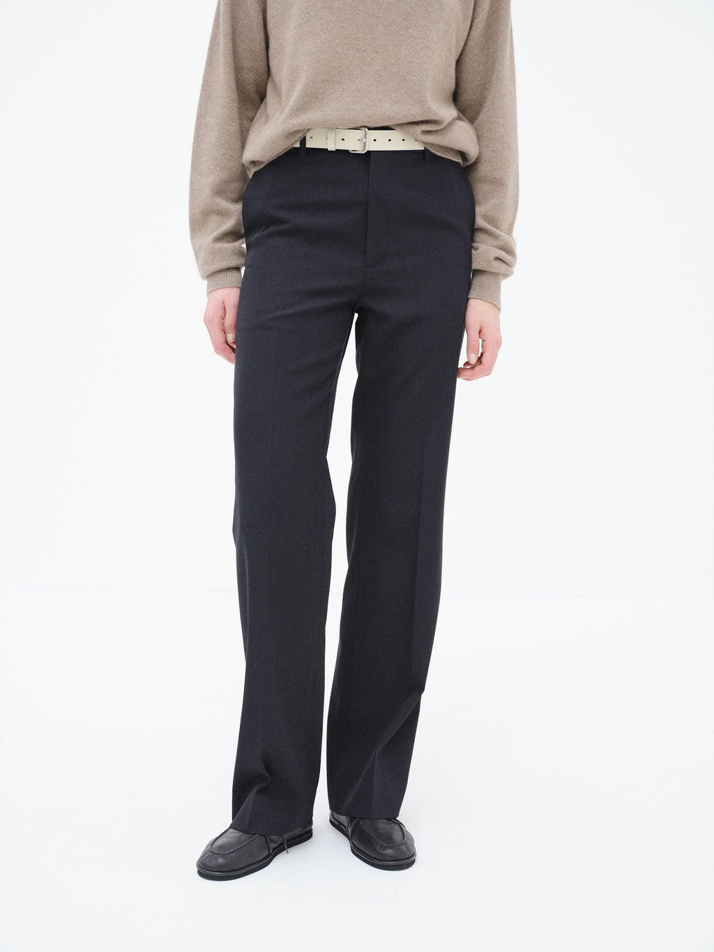 LIGHT WOOL MAX GABARDINE SLACKS