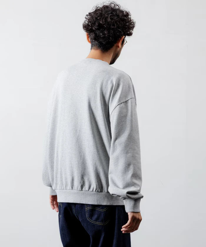 Front Print Crew Neck Sweat FIRST / Relaxed Fit