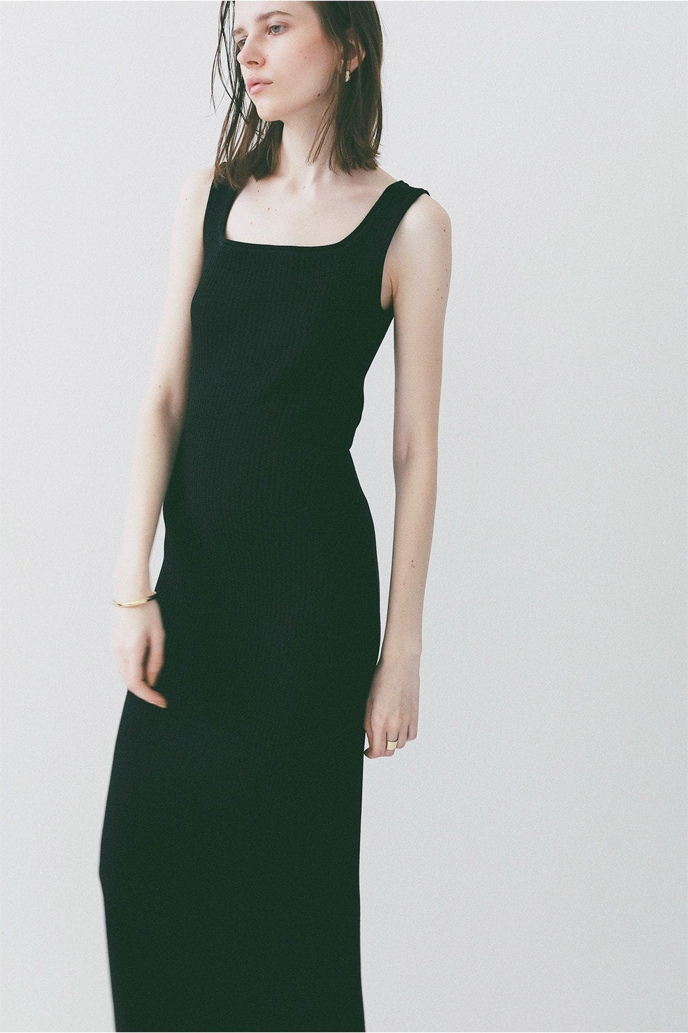 BACK OPEN KNIT ONEPIECE