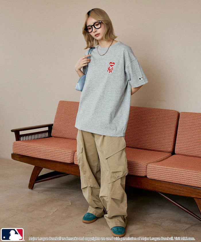 MLB One Point Heart T-Shirt