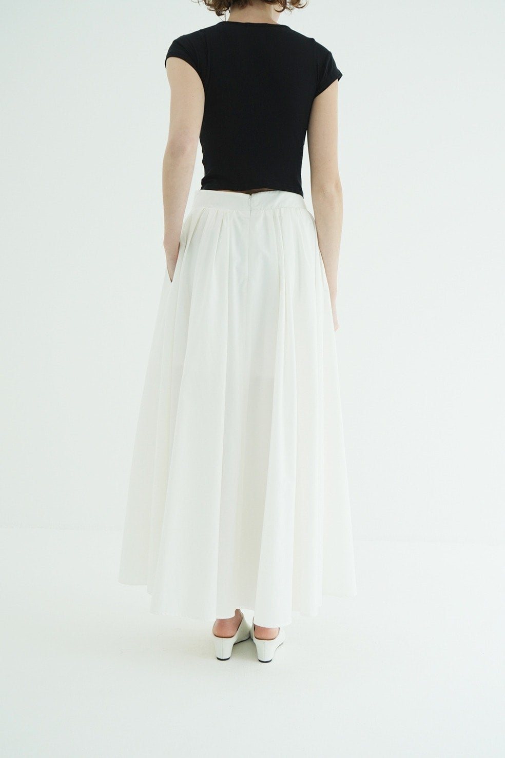 SLIT FLARE SKIRT