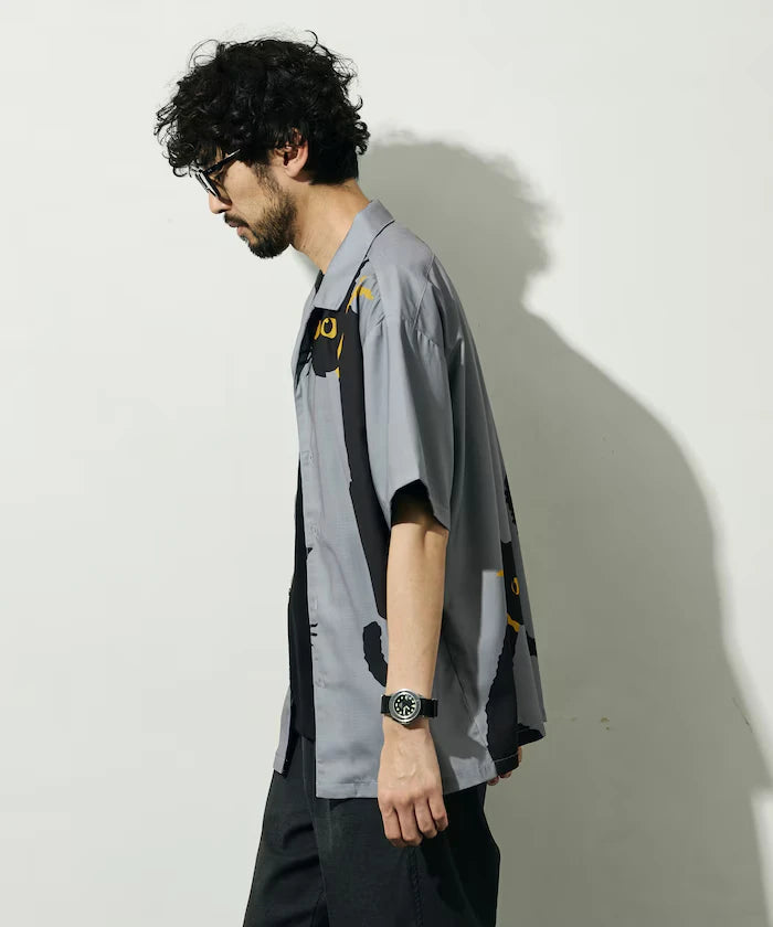 Open Collar Big Pattern Short Sleeve Shirt / Big Silhouette