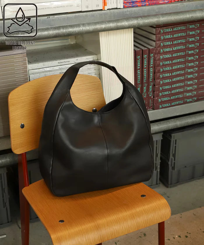 Leather Handbag / One Handle Handbag / Cowhide / Water-Repellent Leather / A4 Compatible