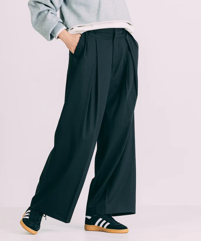Tuck Wide Slacks Pants