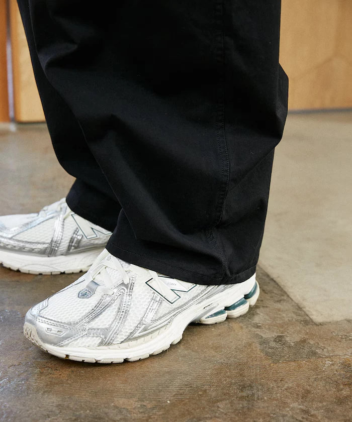 LOVE POP STUDIO Tuck Curve Pants Limited Edition