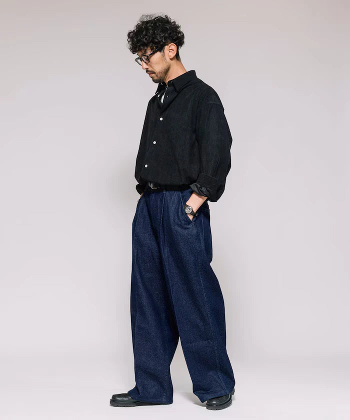 Wide Silhouette Straight Denim