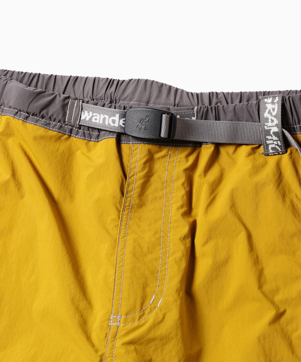 Gramicci × and wander  brushed nylon short pants