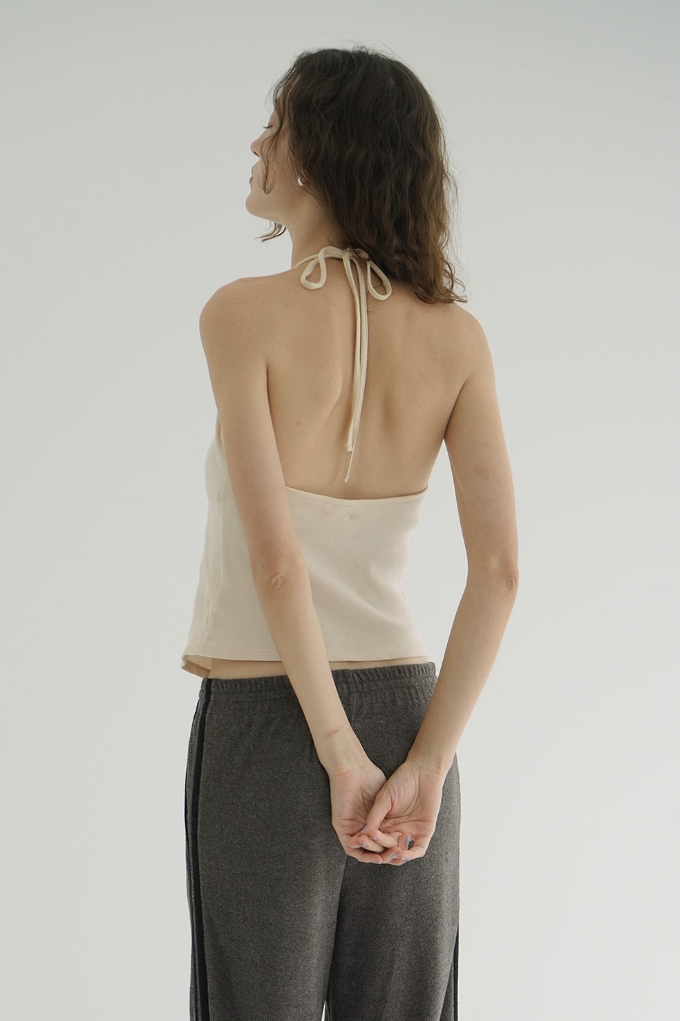 HALTER NECK CUP IN RIB TOPS