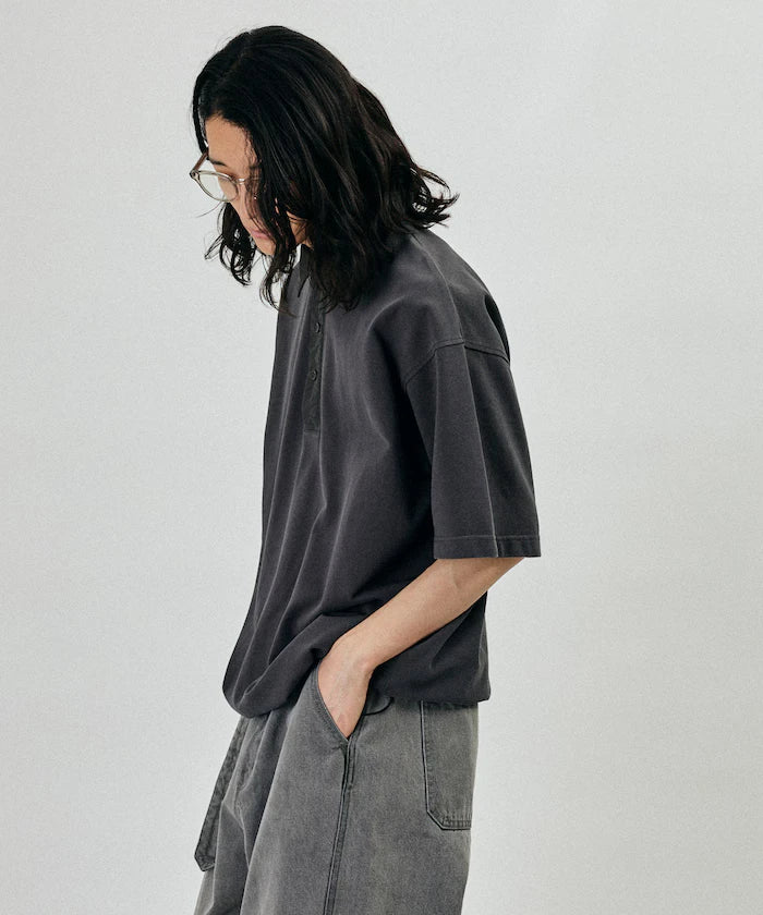 Big Silhouette Spindle Short Sleeve Tech Polo
