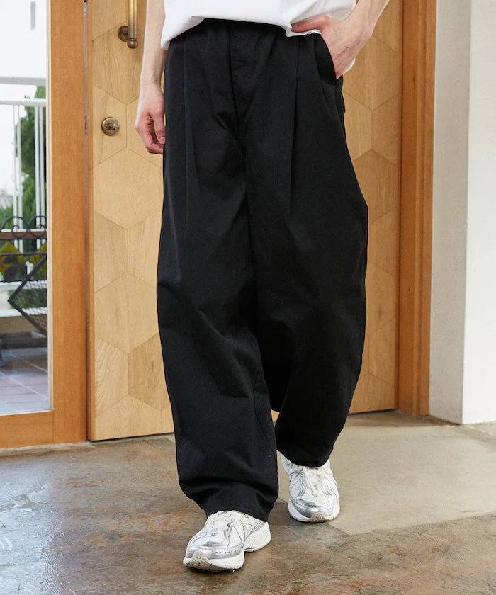 LOVE POP STUDIO Tuck Curve Pants Limited Edition