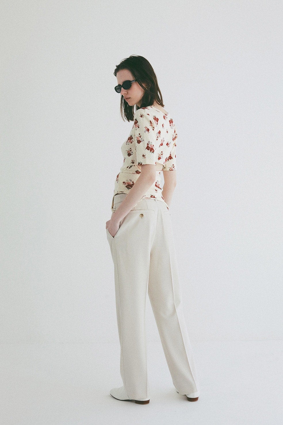 STRAIGHT SLIM PANTS