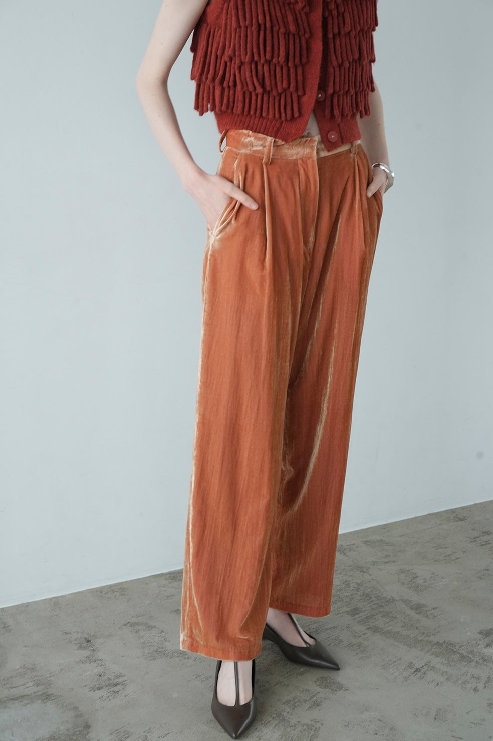 VELOR TUCK WIDE PANTS