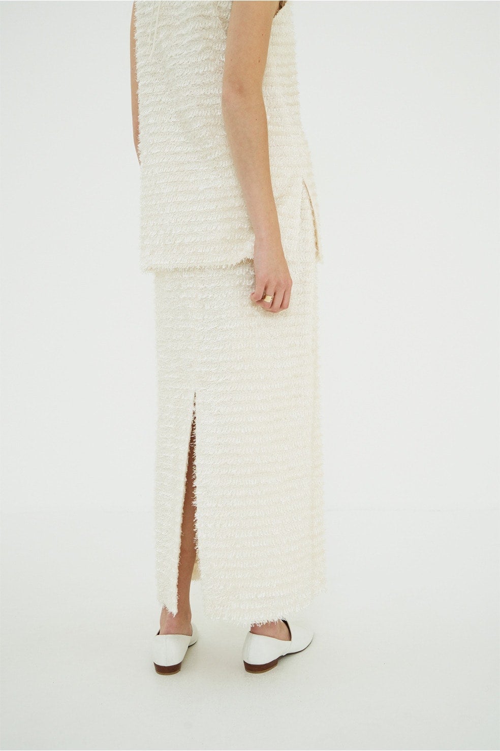 FEATHER STRAIGHT SKIRT