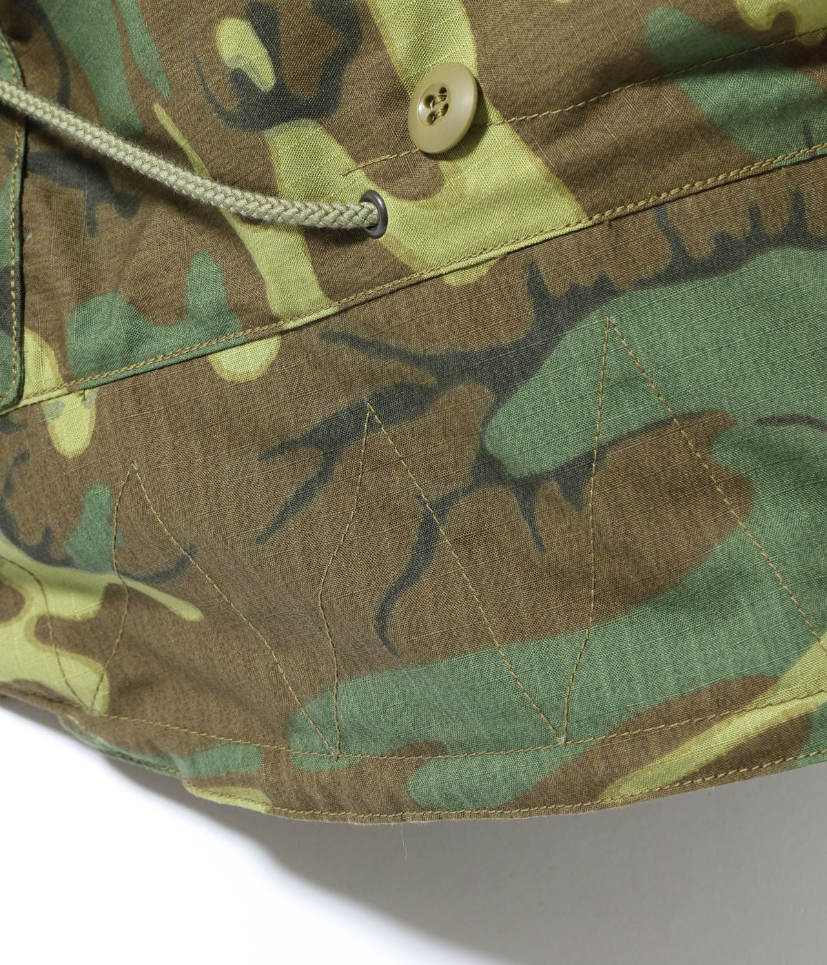 Type M-65 HOOD CAMOUFLAGE “WATER REPELLENT CIVILIAN MODEL.”