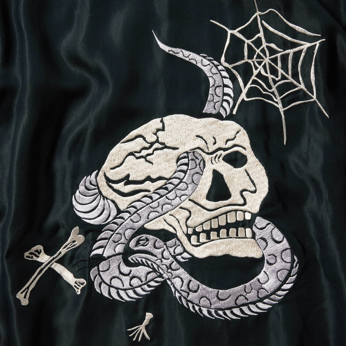 GL29340 / ACETATE SUKA SHIRT “SKULL”