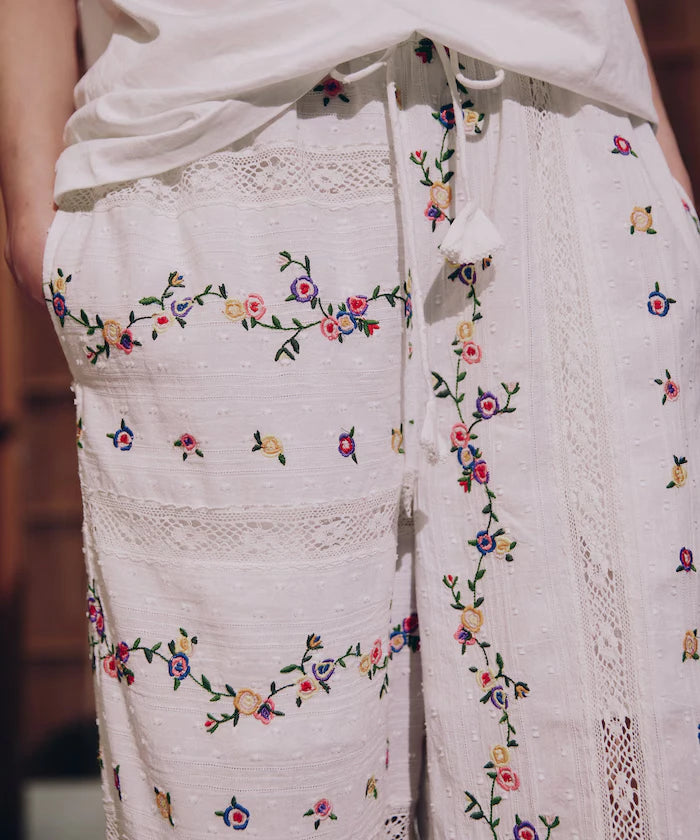 Dobby Floral Embroidery x Lace Pants