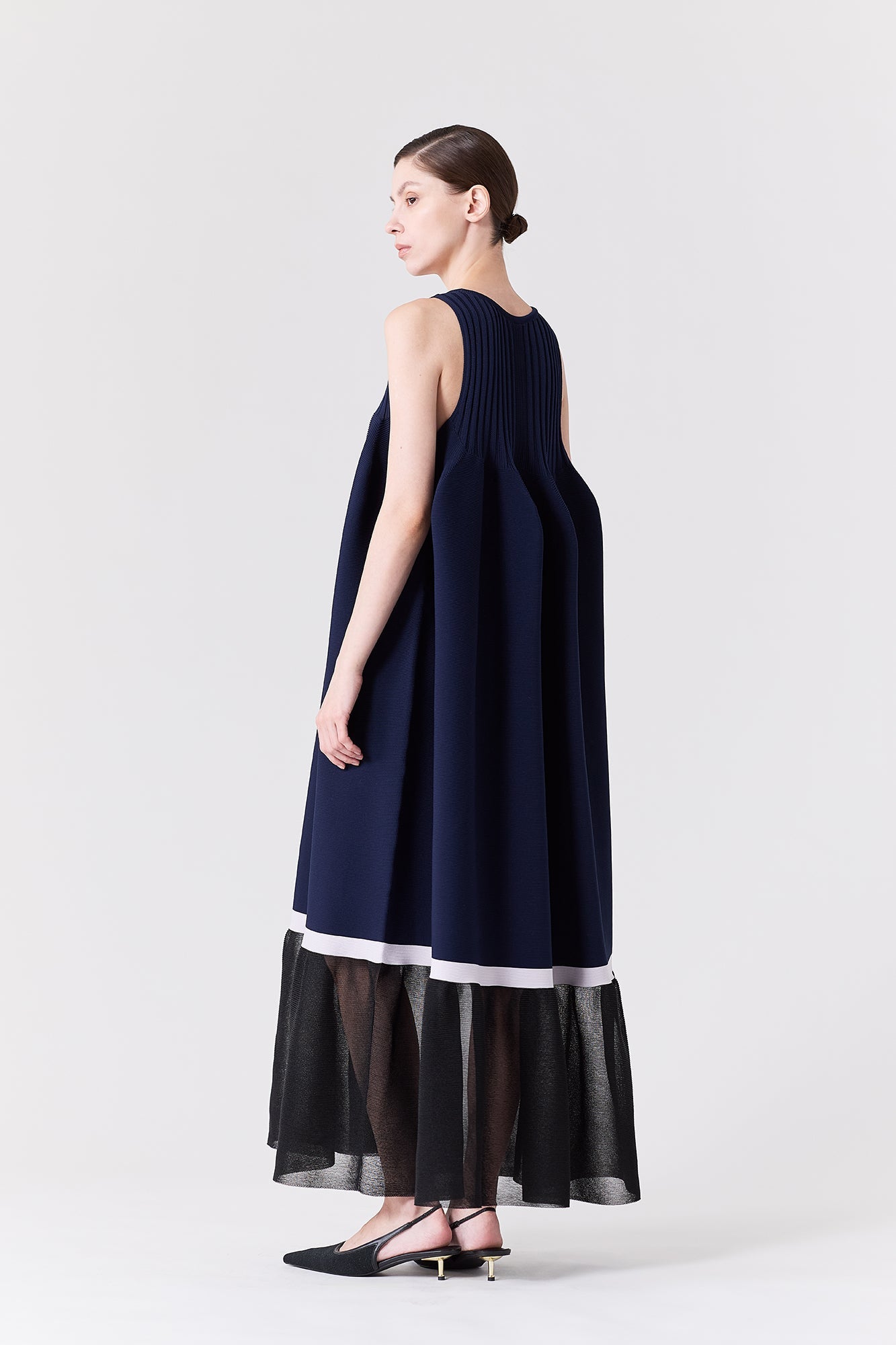 POTTERY LUCENT SLEEVELESS BUST FLARE DRESS