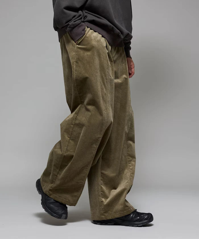 Wide Corduroy Easy Pants [Limited Edition]