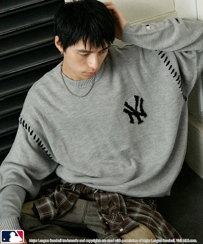 Custom Stitch Knit Pullover