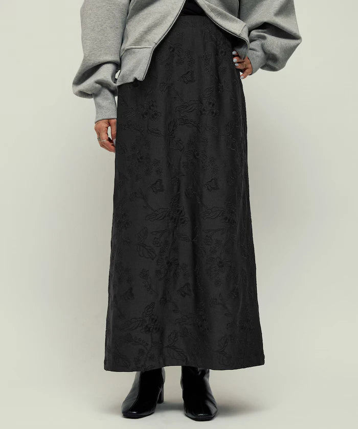 Flower Embroidery I-Line Easy Skirt