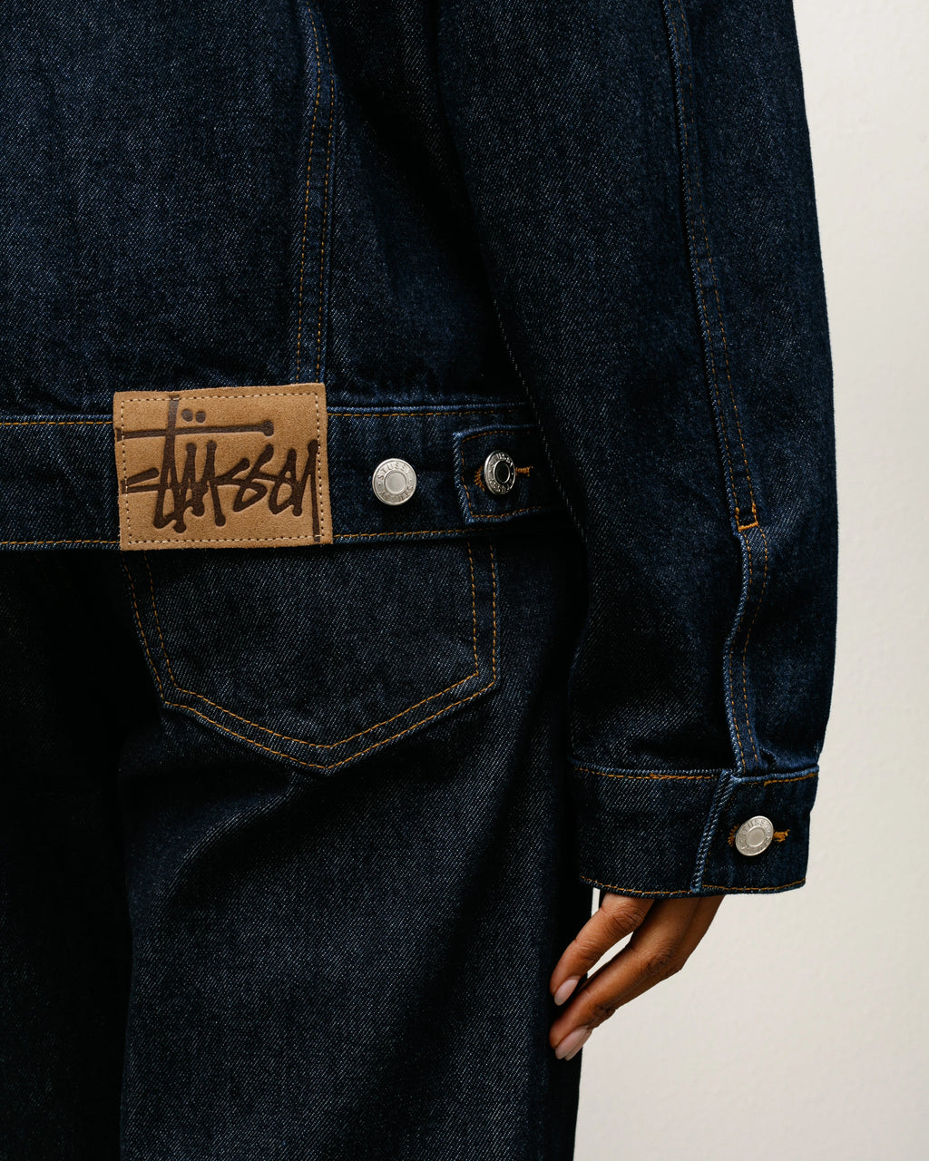 DENIM TRUCKER JACKET