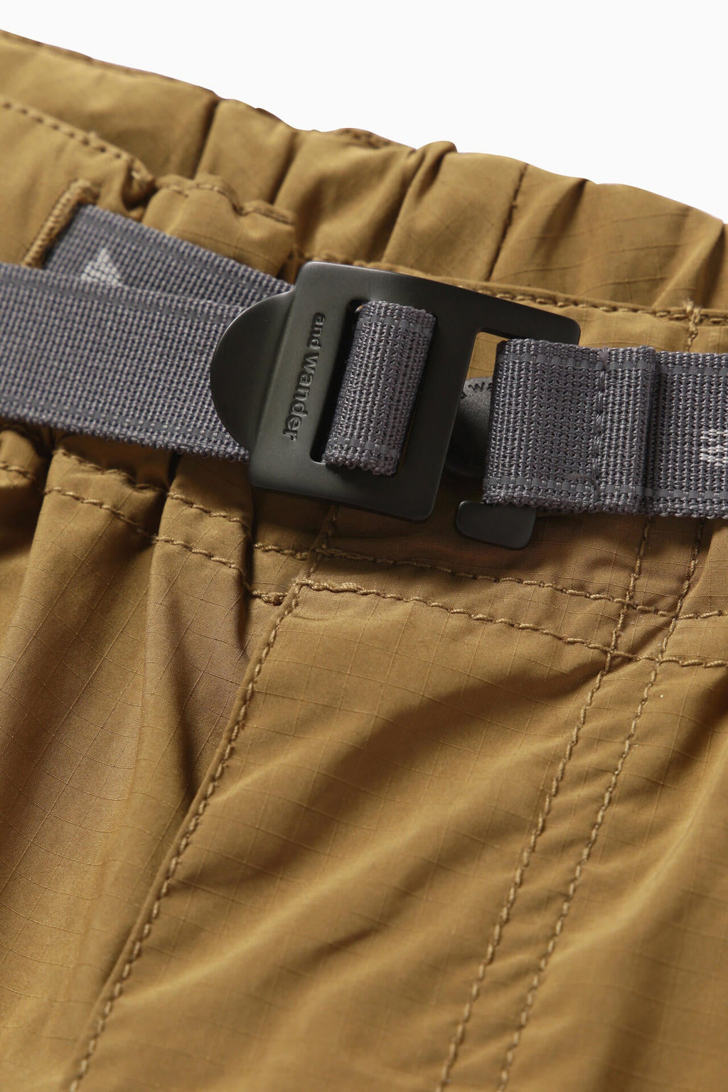 oversized cargo short pants (M)