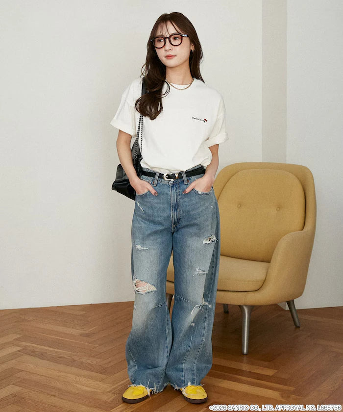 "HELLO KITTY" ID Photo style back print T-shirt limited edition