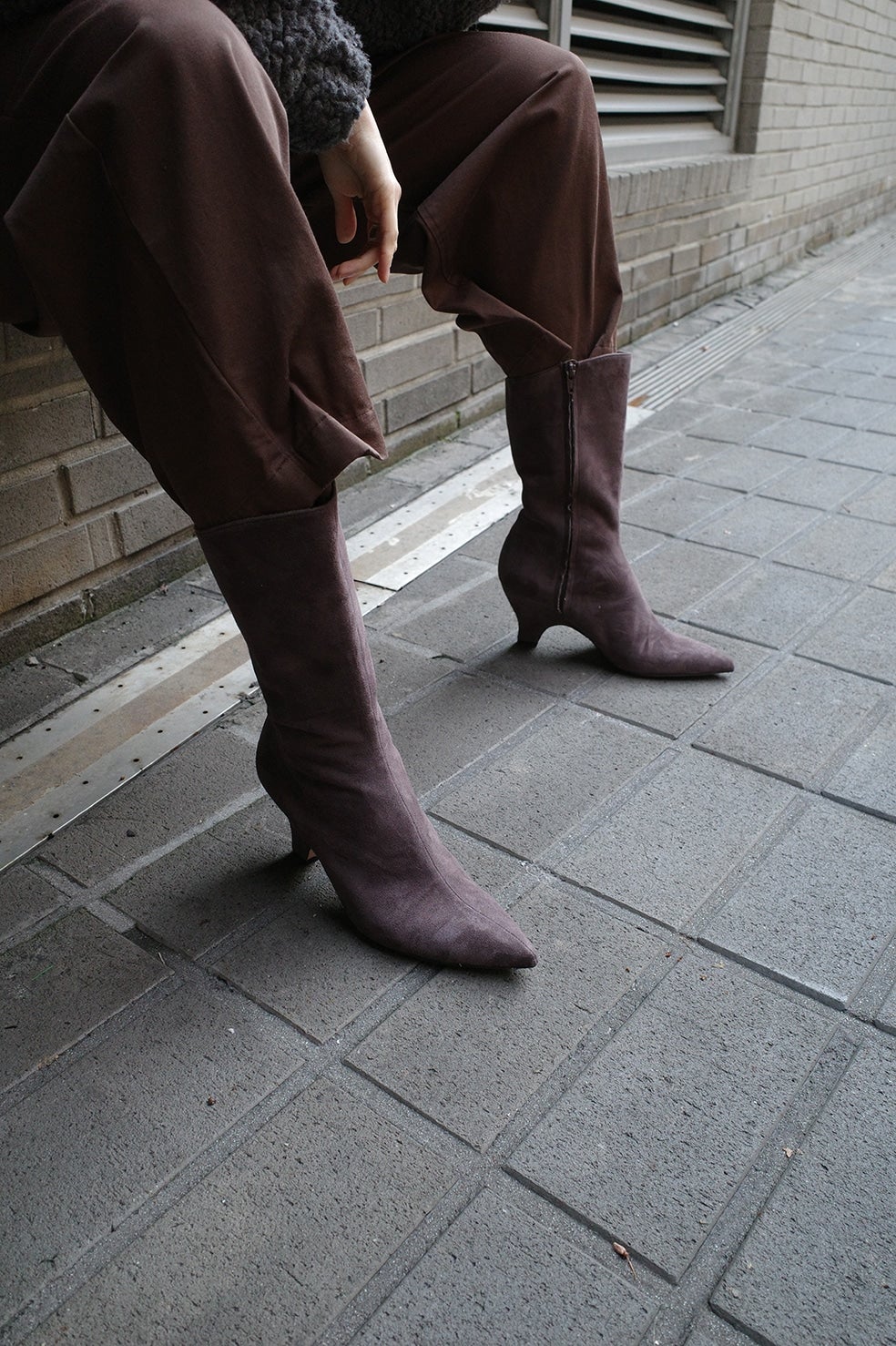 SLIM SUEDE BOOTS